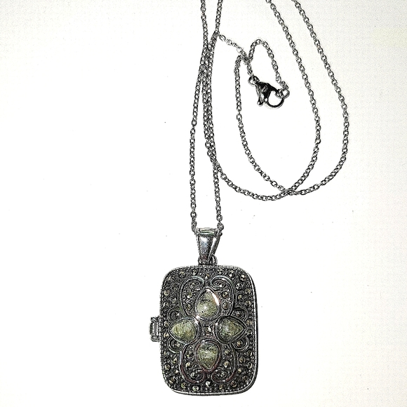 NEW! Malagasy Labradorite & Swiss Marcasite Pendant in Black Oxidized Stainless - Picture 11 of 15